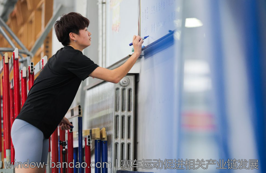 赛车运动促进相关产业链发展